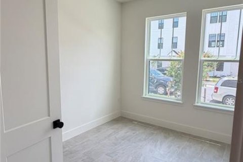 Touwnhouse à louer à Winter Garden, Floride: 4 chambres, 171.5 m2 № 2329476 - photo 8