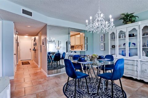 Condominio en venta en Holmes Beach, Florida, 2 dormitorios, 104.14 m2 № 1910619 - foto 11