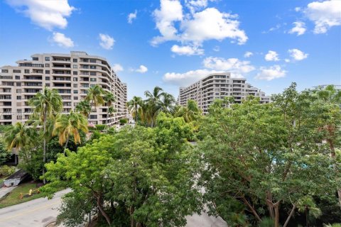 Condo in Key Biscayne, Florida, 2 bedrooms  № 1808976 - photo 15