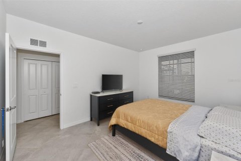 Condo in Venice, Florida, 2 bedrooms in WELLEN PARK № 2211769 - photo 25