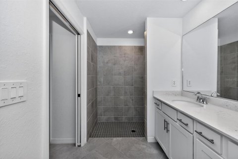 Condo in Venice, Florida, 2 bedrooms in WELLEN PARK № 2211769 - photo 30