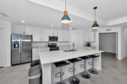 Condo in Venice, Florida, 2 bedrooms in WELLEN PARK № 2211769 - photo 14