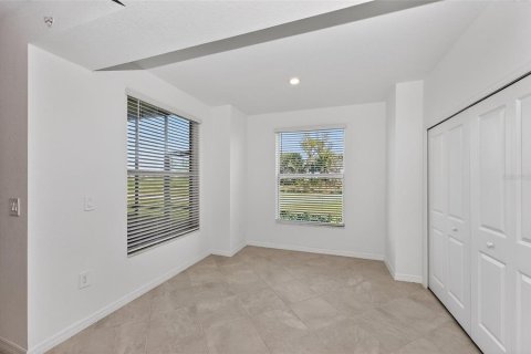 Condo in Venice, Florida, 2 bedrooms in WELLEN PARK № 2211769 - photo 20