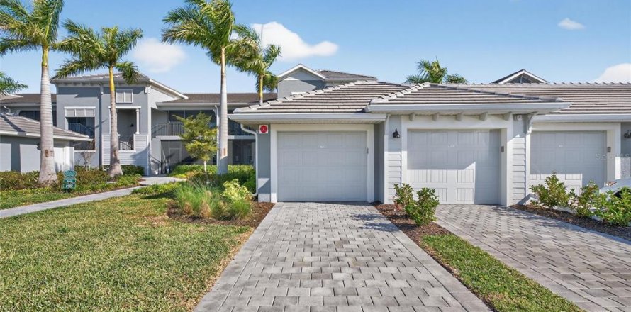 Condo in Venice, Florida, 2 bedrooms in WELLEN PARK № 2211769