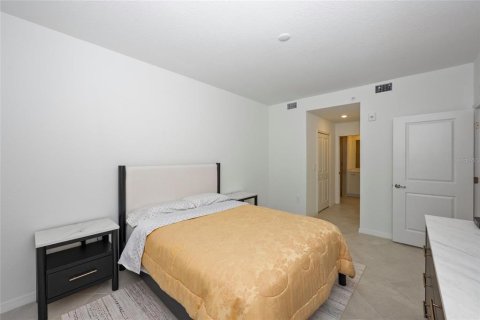 Condo in Venice, Florida, 2 bedrooms in WELLEN PARK № 2211769 - photo 26