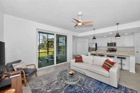Condo in Venice, Florida, 2 bedrooms in WELLEN PARK № 2211769 - photo 6