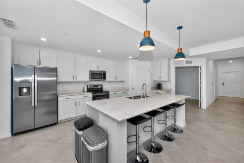 Condo in Venice, Florida, 2 bedrooms in WELLEN PARK № 2211769 - photo 15