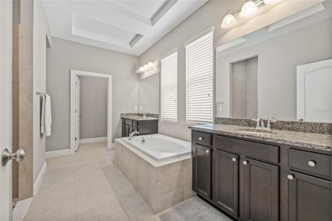 House in Apollo Beach, Florida 4 bedrooms, 236.9 sq.m. № 1787938 - photo 25
