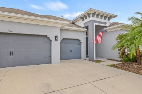 House in Apollo Beach, Florida 4 bedrooms, 236.9 sq.m. № 1787938 - photo 6
