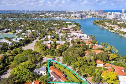 Villa ou maison à vendre à Miami Beach, Floride: 4 chambres, 324.69 m2 № 1893201 - photo 29