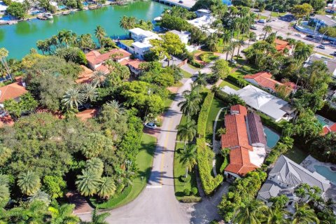 Villa ou maison à vendre à Miami Beach, Floride: 4 chambres, 324.69 m2 № 1893201 - photo 25