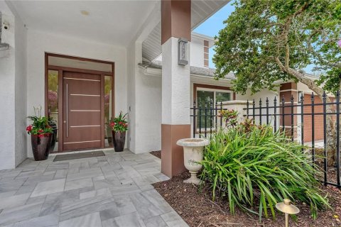 House in Sarasota, Florida 4 bedrooms, 424.01 sq.m. № 2094244 - photo 4
