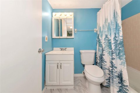 Condominio en venta en Bradenton, Florida, 2 dormitorios, 106.28 m2 № 1771023 - foto 19