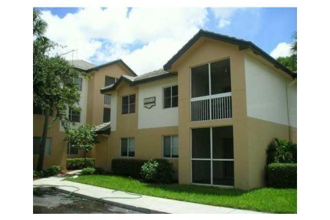 Condominio en alquiler en Coral Springs, Florida, 1 dormitorio, 65.03 m2 № 2083824 - foto 2