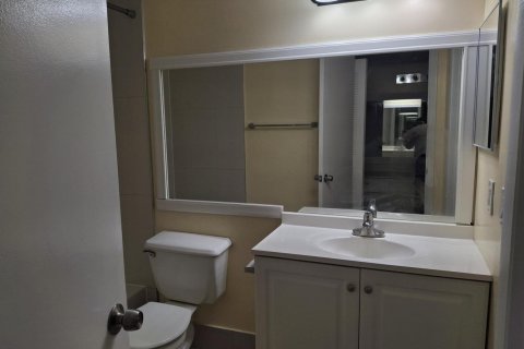 Condominio en alquiler en Coral Springs, Florida, 1 dormitorio, 65.03 m2 № 2083824 - foto 13