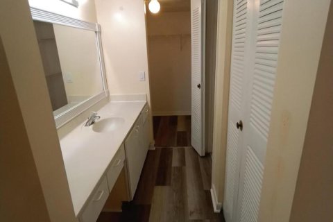 Condominio en alquiler en Coral Springs, Florida, 1 dormitorio, 65.03 m2 № 2083824 - foto 14