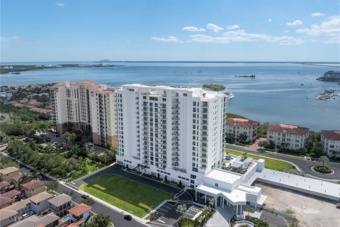 Condominio en venta en Tampa, Florida, 2 dormitorios, 217.76 m2 № 2142375 - foto 5