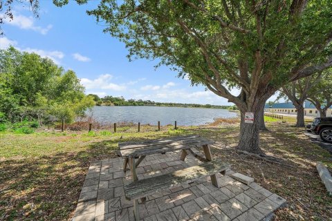 Propiedad comercial en venta en Sarasota, Florida, 176.14 m2 № 1820590 - foto 12