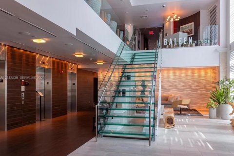 Condominio en venta en Sunny Isles Beach, Florida, 1 dormitorio, 62.43 m2 № 2434450 - foto 14
