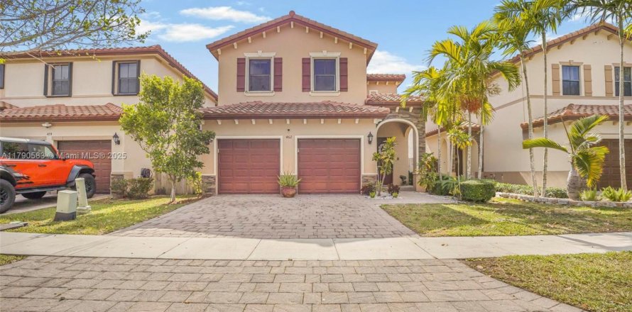 House in Homestead, Florida 5 bedrooms, 271.65 sq.m. № 1652853
