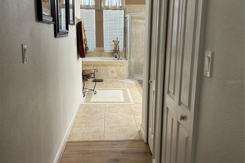Casa en venta en Groveland, Florida, 4 dormitorios, 263.94 m2 № 1903744 - foto 18