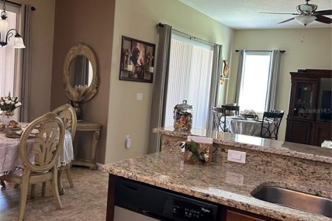Casa en venta en Groveland, Florida, 4 dormitorios, 263.94 m2 № 1903744 - foto 7