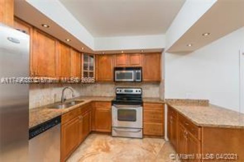 Condo in Aventura, Florida, 2 bedrooms  № 1958633 - photo 14