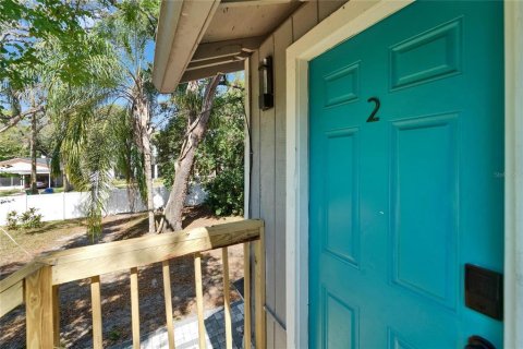 Commercial property in Tampa, Florida 4 bedrooms, 103.59 sq.m. № 2367384 - photo 23