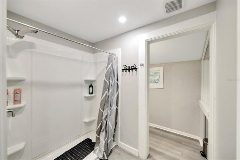 Commercial property in Tampa, Florida 4 bedrooms, 103.59 sq.m. № 2367384 - photo 29