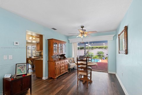 House in Sunrise, Florida 2 bedrooms, 119.57 sq.m. № 1844052 - photo 19