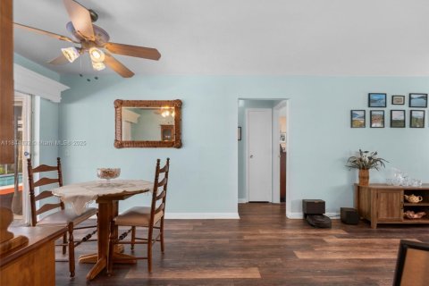 House in Sunrise, Florida 2 bedrooms, 119.57 sq.m. № 1844052 - photo 23