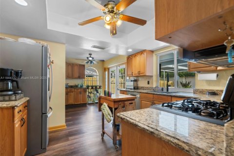 House in Sunrise, Florida 2 bedrooms, 119.57 sq.m. № 1844052 - photo 21