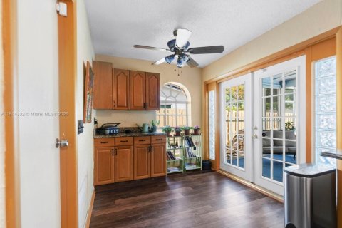 House in Sunrise, Florida 2 bedrooms, 119.57 sq.m. № 1844052 - photo 24