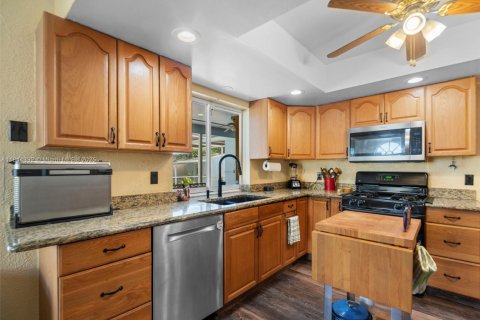 House in Sunrise, Florida 2 bedrooms, 119.57 sq.m. № 1844052 - photo 28