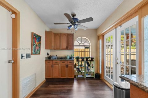House in Sunrise, Florida 2 bedrooms, 119.57 sq.m. № 1844052 - photo 25