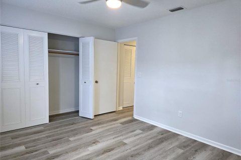 Condo in DeLand, Florida, 2 bedrooms  № 1432340 - photo 14