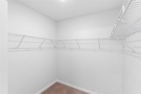 House in Sorrento, Florida 4 bedrooms, 169.83 sq.m. № 1796517 - photo 28