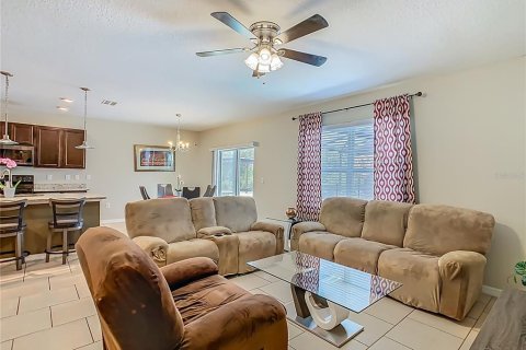 Casa en venta en Davenport, Florida, 5 dormitorios, 250.46 m2 № 1787929 - foto 26