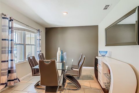 Casa en venta en Davenport, Florida, 5 dormitorios, 250.46 m2 № 1787929 - foto 11