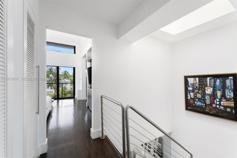 Снять в аренду виллу или дом в Майами, Флорида 3 спальни, 171.87м2, № 2031320 - фото 20