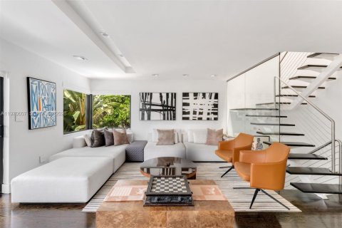 Снять в аренду виллу или дом в Майами, Флорида 3 спальни, 171.87м2, № 2031320 - фото 6