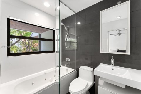 Снять в аренду виллу или дом в Майами, Флорида 3 спальни, 171.87м2, № 2031320 - фото 27