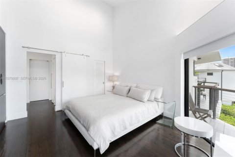 Снять в аренду виллу или дом в Майами, Флорида 3 спальни, 171.87м2, № 2031320 - фото 21