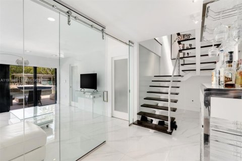 Снять в аренду виллу или дом в Майами, Флорида 3 спальни, 171.87м2, № 2031320 - фото 14