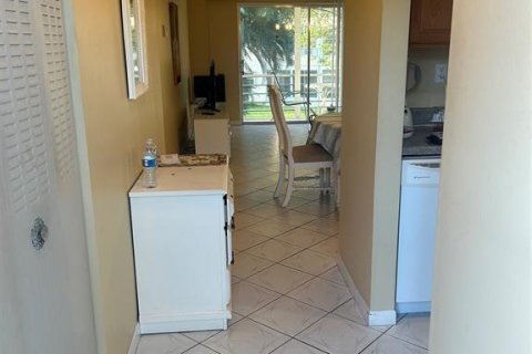 Copropriété à vendre à Lauderhill, Floride: 2 chambres, 80.82 m2 № 2147025 - photo 2