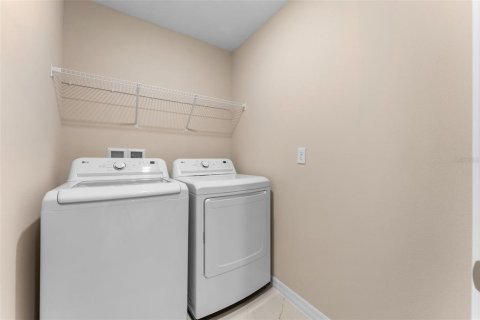 Townhouse in Apopka, Florida 4 bedrooms, 164.81 sq.m. № 1885500 - photo 24
