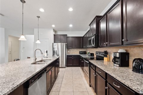 Villa ou maison à vendre à Kissimmee, Floride: 8 chambres, 375.42 m2 № 1815719 - photo 7