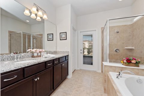 Villa ou maison à vendre à Kissimmee, Floride: 8 chambres, 375.42 m2 № 1815719 - photo 24