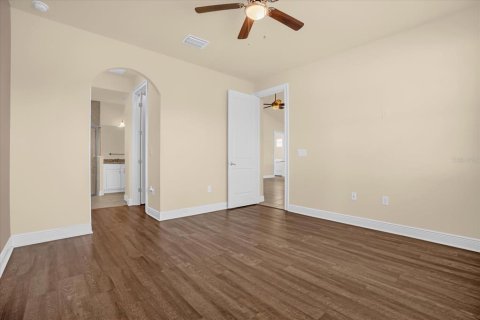 House in Howey-in-the-Hills, Florida 3 bedrooms, 153.47 sq.m. № 1885700 - photo 15