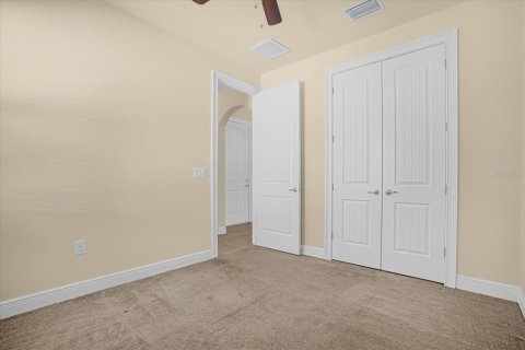 House in Howey-in-the-Hills, Florida 3 bedrooms, 153.47 sq.m. № 1885700 - photo 14